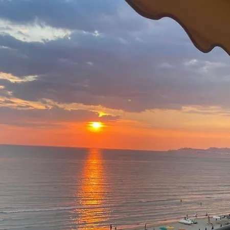 Sunset Serenity Apartment